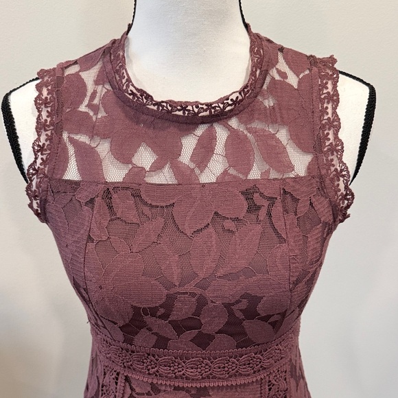 Alter'd State Dusty Plum Colored Lace Sleeveless Dress Size Small - Picture 2 of 14